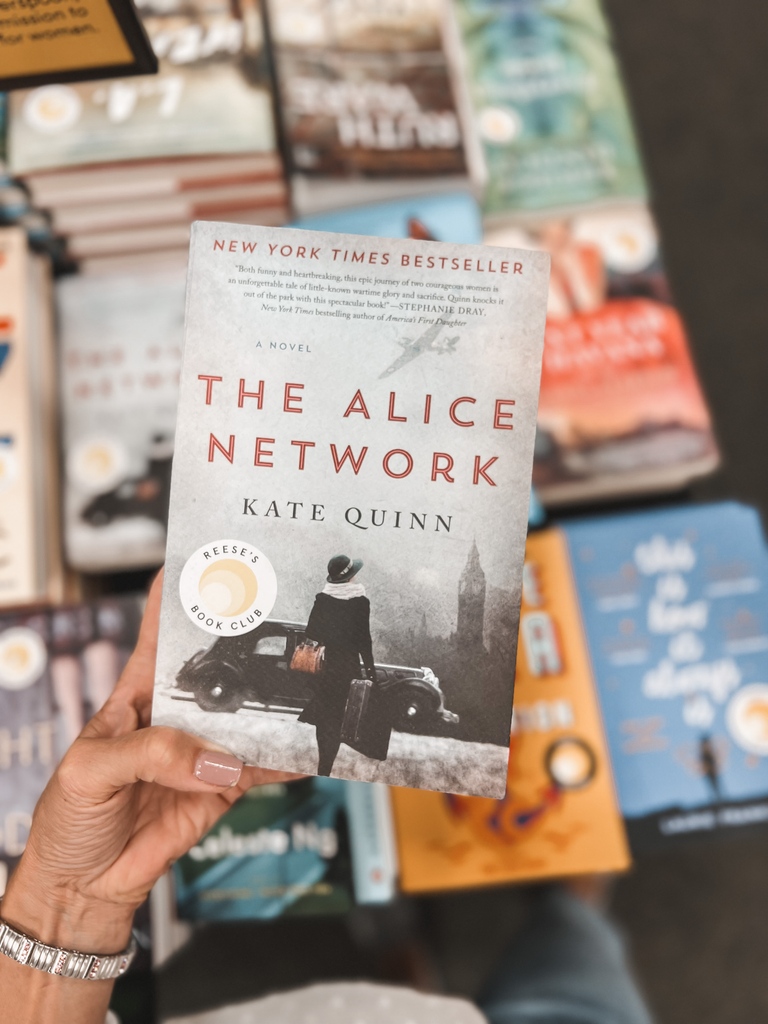 Historical fiction with a tough-as-nails heroine 🦸‍♀️ 5/5 GG rating 🙌🏼

aglimpseofgood.com/blog/romcom-bo…

#chapter50 #booktok #alicenetwork
