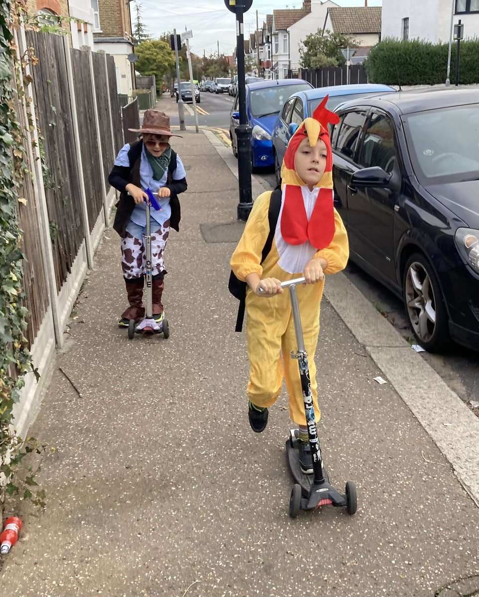 No matter how far in advance I put together these dress up day costumes someone will always change their mind at the last minute…