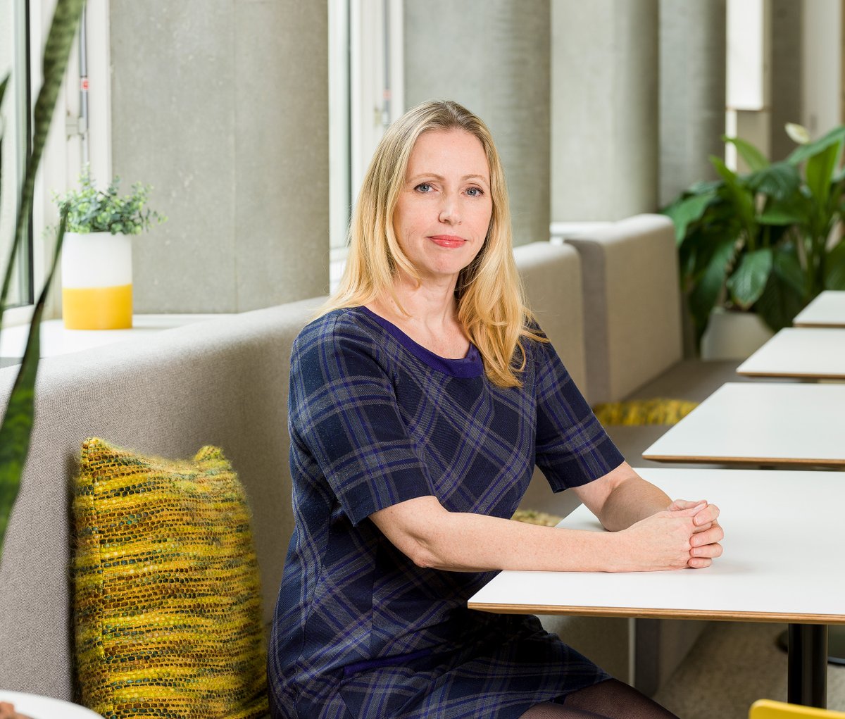 MaxPlanck-Psycholinguistics (@mpi_nl) on Twitter photo Professor <a href="/CaroRowland/">Dr Caro Rowland</a> will give her Inaugural Lecture, 'How humans learn language (and why other animals can’t)', this Thursday at 16.00 hrs in the Aula of the <a href="/Radboud_Uni/">Radboud University</a>. Also available via livestream. More info: mpi.nl/events/inaugur… Professor <a href="/CaroRowland/">Dr Caro Rowland</a> will give her Inaugural Lecture, 'How humans learn language (and why other animals can’t)', this Thursday at 16.00 hrs in the Aula of the <a href="/Radboud_Uni/">Radboud University</a>. Also available via livestream. More info: mpi.nl/events/inaugur…
