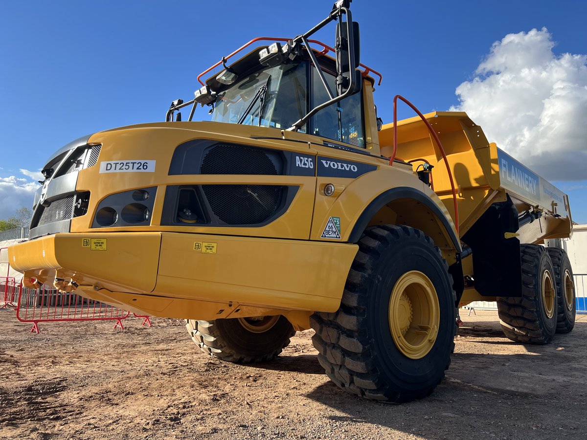 OperatorSkills's tweet photo. As part of the Operator Skills Hub drive to promote safer machine working and raising the awareness of the dangers of People and Plant working closely together, we would like to thank #Spillard Vehicle Safety Systems, for their support in promoting their PPI detection systems. https://t.co/lk4wpEIstD
