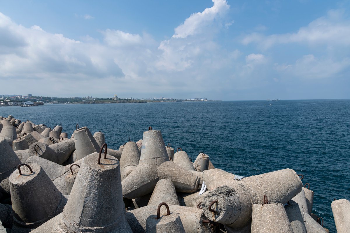 HillhouseGrady's tweet image. Have you ever seen these interlocking concrete shapes along a coastline? Can you NAME THAT INFRASTRUCTURE? Read the 🧵 for the answer.
#EngineeringInPlainSight