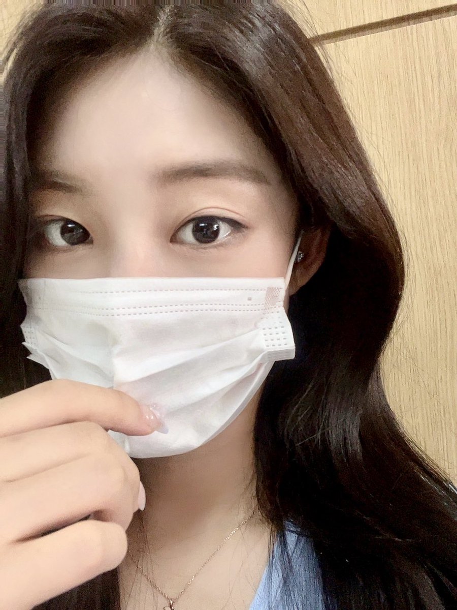 sihyeonpic's tweet photo. fancafe update https://t.co/wqDWBdQGjg