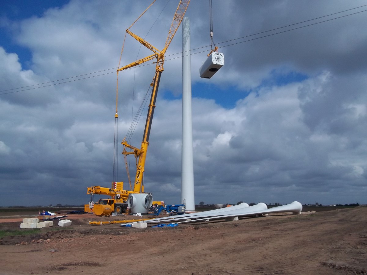 AskamCivil's tweet photo. There is nothing better than seeing a job come together.

Askam have built Wind Turbines throughout the U.K. and Ireland. Knowing we are helping to contribute to renewable energy sources gives us great sense of pride.

 #Askam #civilengineeringlife #quality #followus #structures https://t.co/dQYoT0vVuD