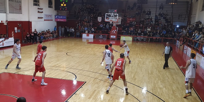 ZarateBasquet's tweet photo. #Primera #ABZC #Final
Para evitar cualquier tipo de problema Independiente decidió dividir el ingreso al Omar Olguín. El local ingresará como se hace habitualmente mientras que la visita lo hará por Alte Brown.
https://t.co/zfNCshSKjN https://t.co/OL3ixtbbE1