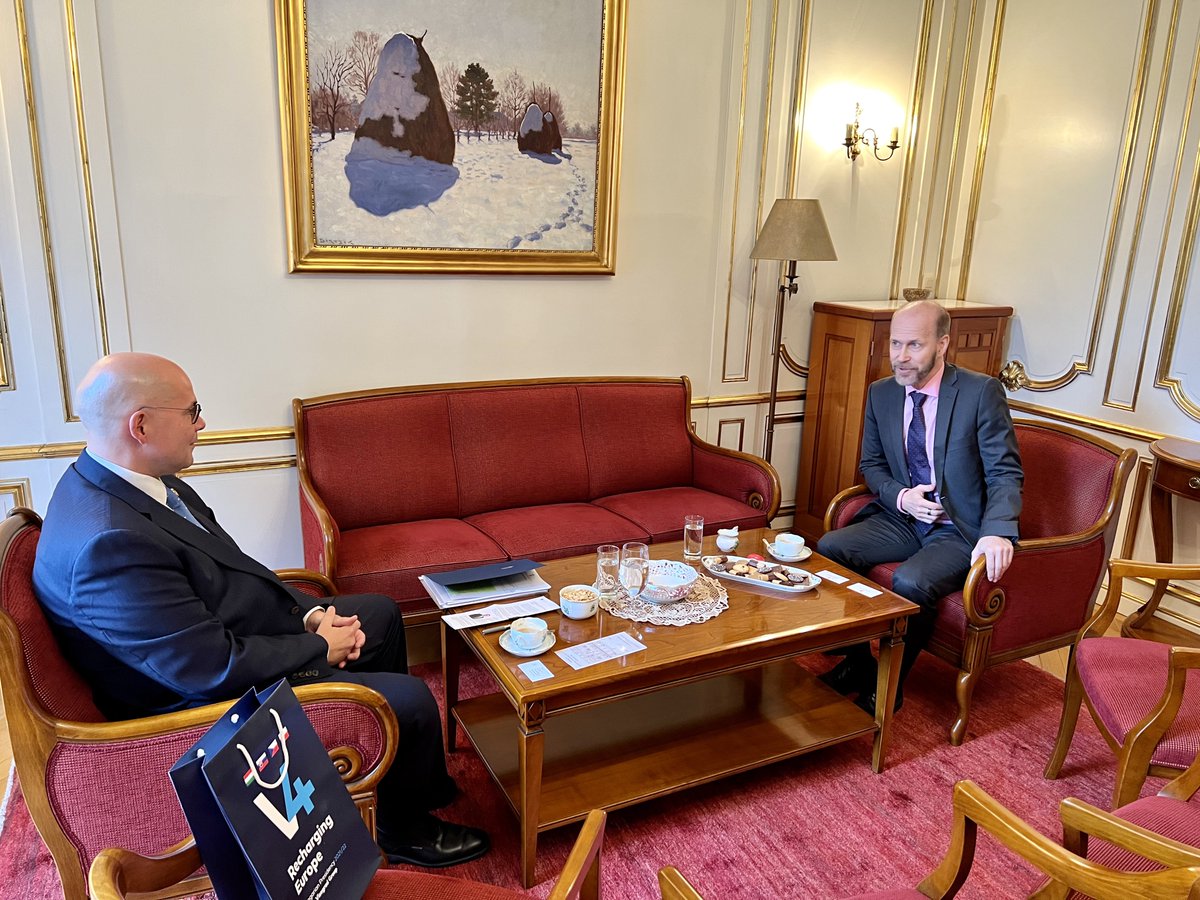 tamasivankovacs's tweet photo. It was my utmost pleasure to welcome H.E. @joukoleinonen, the new #Ambassador of #Finland in #Brussels. Interesting conversation beyond the usual confines of a #courtesy visit, touching upon many areas of possible cooperation between our Missions & the #Finno-#Ugric world! 😉🇭🇺🇫🇮 https://t.co/bnhkLH1qSJ