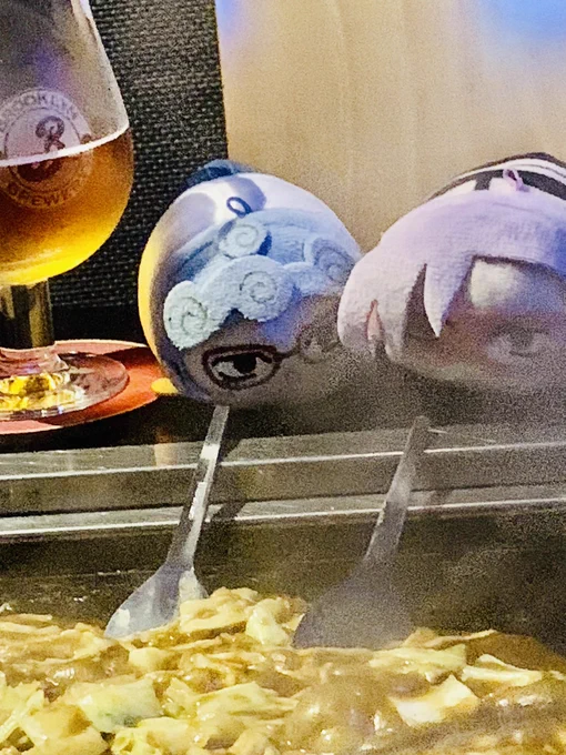 お客様お客様!!困ります!!あーっ!!!お客様!!それはもんじゃ焼きに入れるためのベビースターでお客様のおやつではございません 