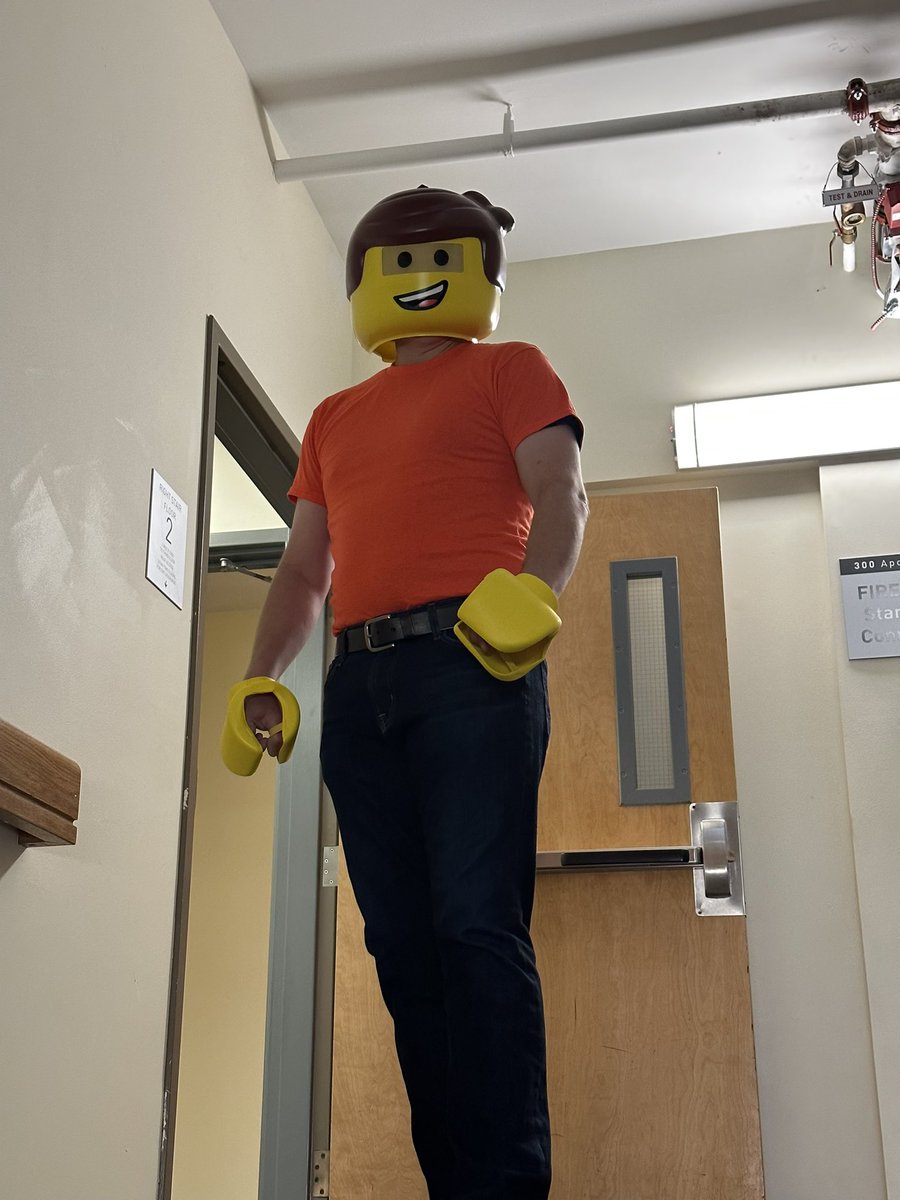 And the HCL Digital Solutions FactoryTour is starting. #factorytour #HCLTech #HCLSoftware