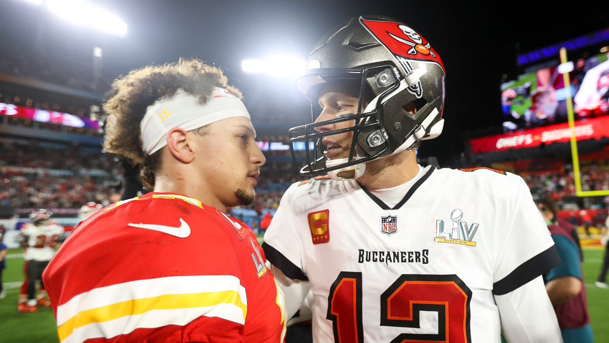 Two of the best go at it on Sunday night! #ChiefsKingdom #GoBucs
