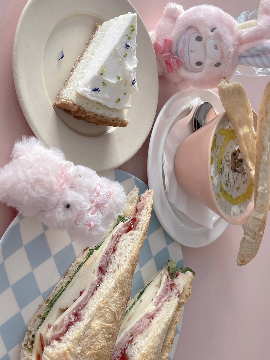 몽글몽글 브런치 ʚ୧୨ɞ