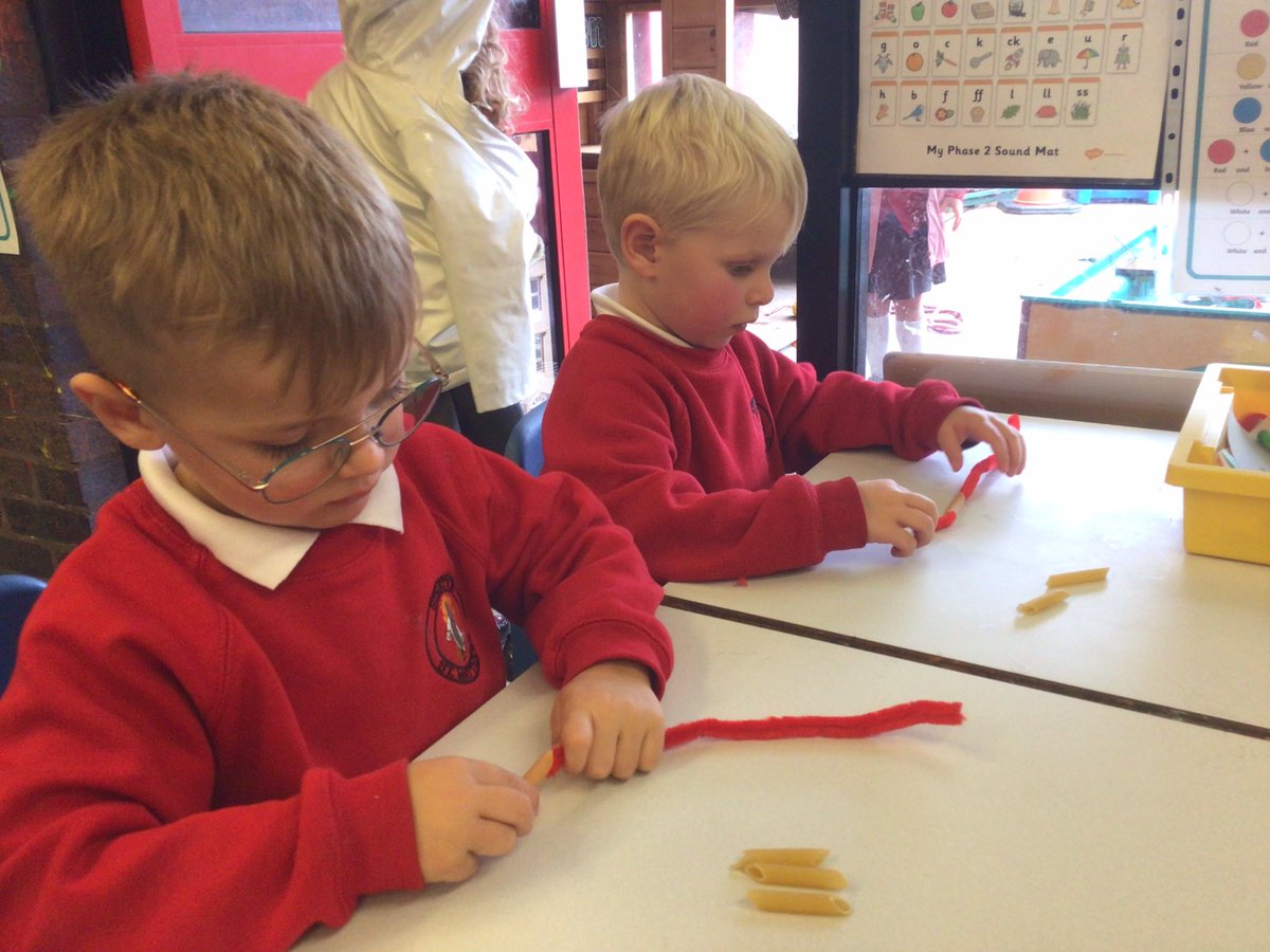 StrettonStMatts's tweet photo. Class R have been working hard to develop their fine motor skills. We used pegs and tweezers and threaded pasta onto pipe cleaners.#SSM #SSMR #SSMPhysicaldevelopment https://t.co/8xii67J2OI