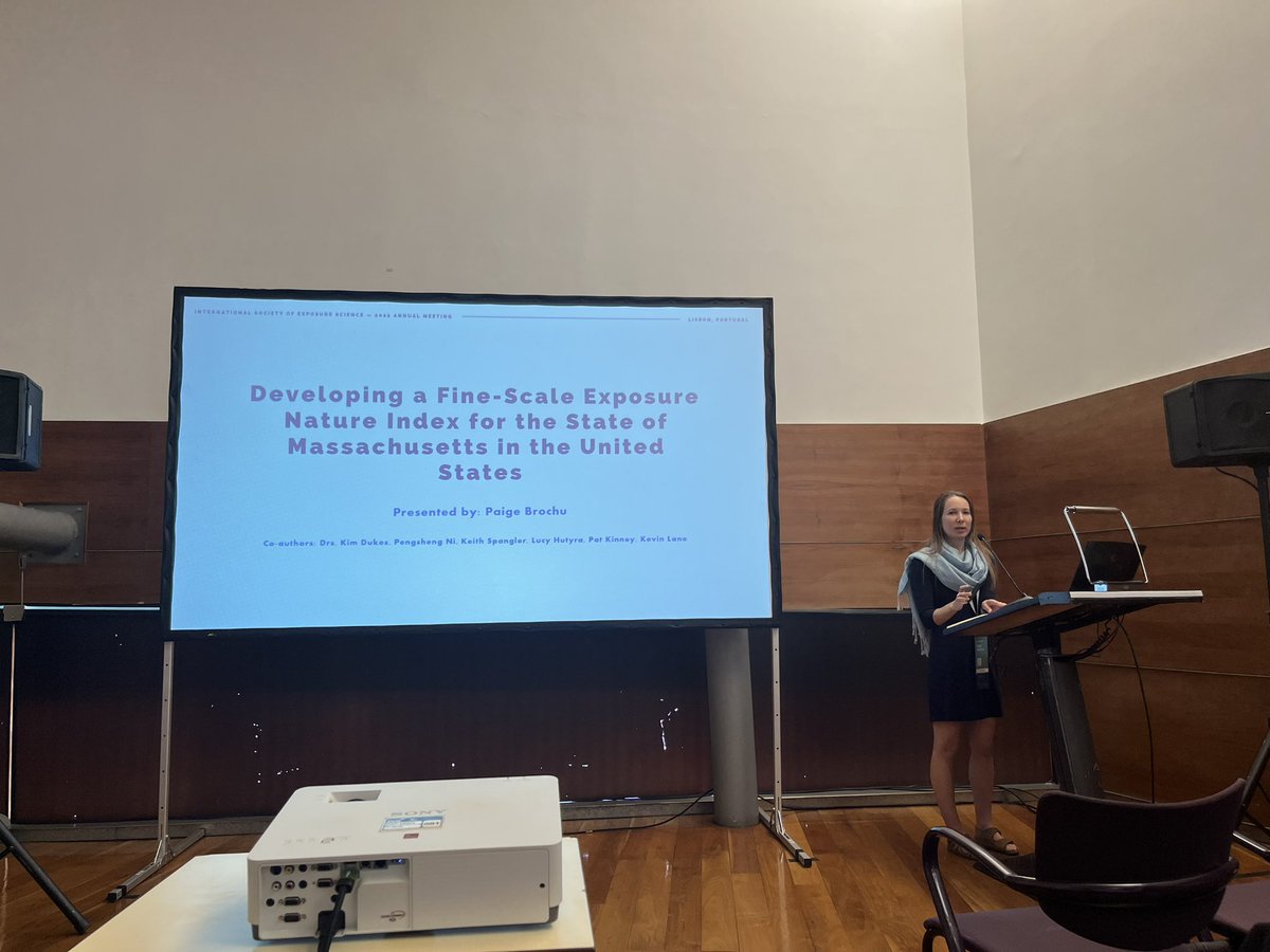 Ending the day at #ISES2022 with a great talk by @paigebrochu on Developing a Fine Scale Exposure Nature Index for the State of Massachusetts in the US in the New and emerging exposures session! Catch Paige taking over our @busphEH Twitter tomorrow.