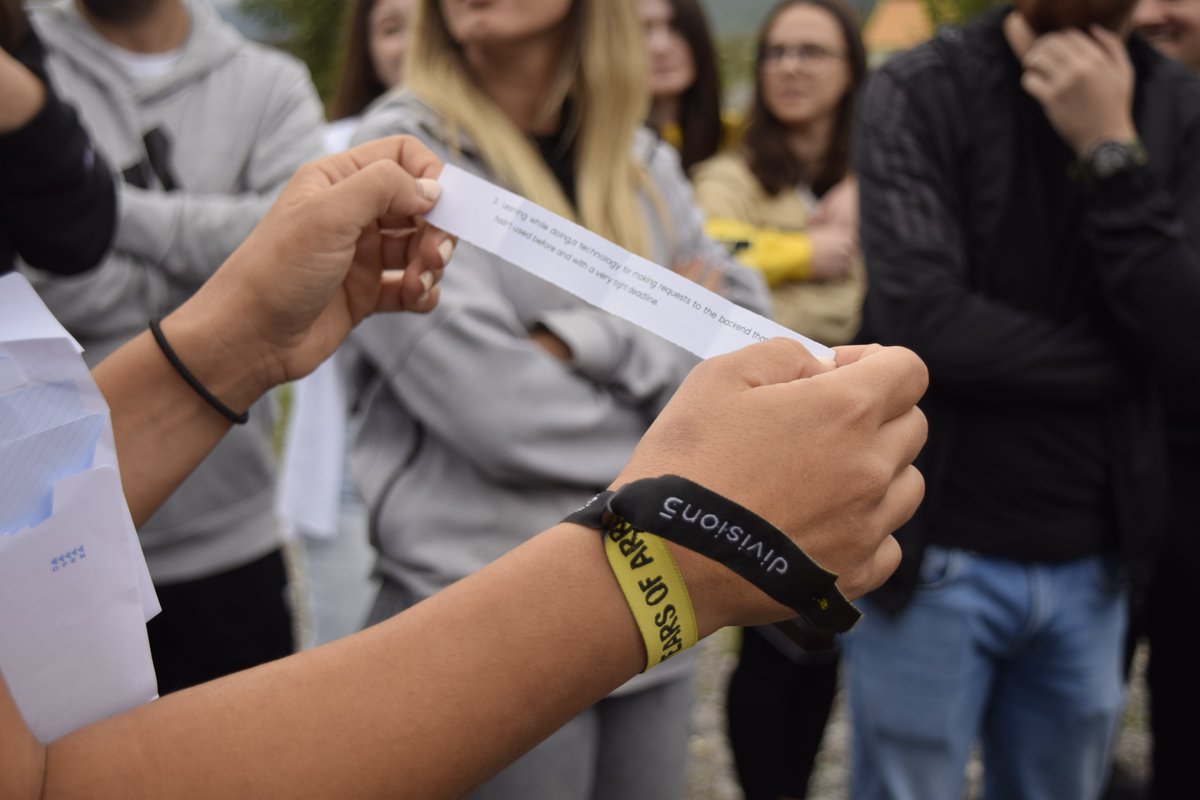 division5 - We build amazing products tweet media