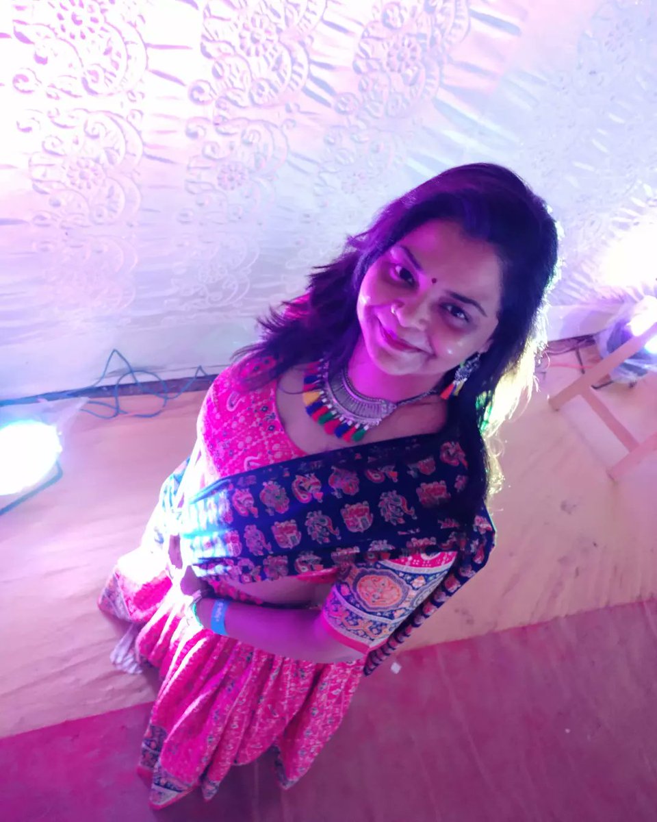 MihitSuthar2's tweet photo. Navaratri 2022🌟🌟
First Navaratri Night🥁🎤🎷 at Shri Nav Durga Navaratri Mahotsav'22 at Patan Road, Unjha
Famous Singers Gaman Santhal and Divya Chaudhari had Made Garba Night So Joyful🤩🤩
We enjoyed  at the fullest😍🥰
#navaratri #garba #joy  #gamansanthal72 #divyachaudhary https://t.co/BvlcWeIBjf