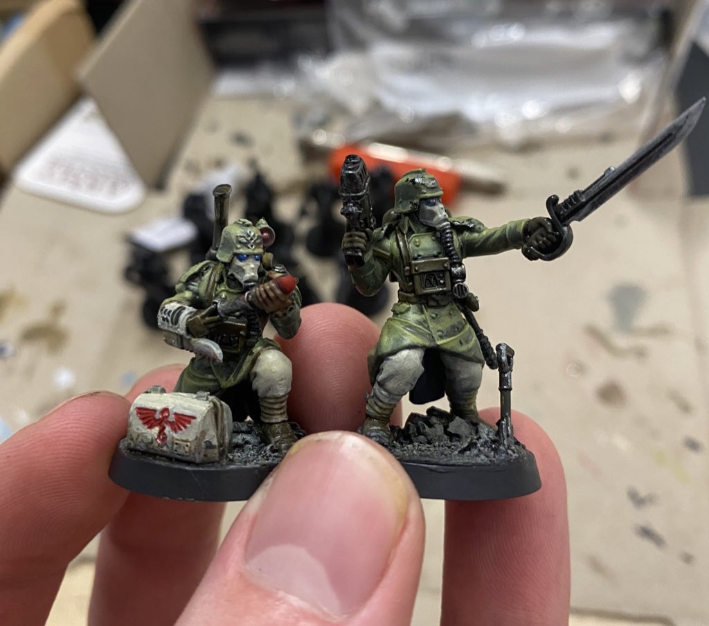 Uscur4's tweet photo. Two happy gas mask boys painted, 8 to go ☠️ #warhammercommunity #paintingwarhammer #warhammer40k https://t.co/HybWUabK3A