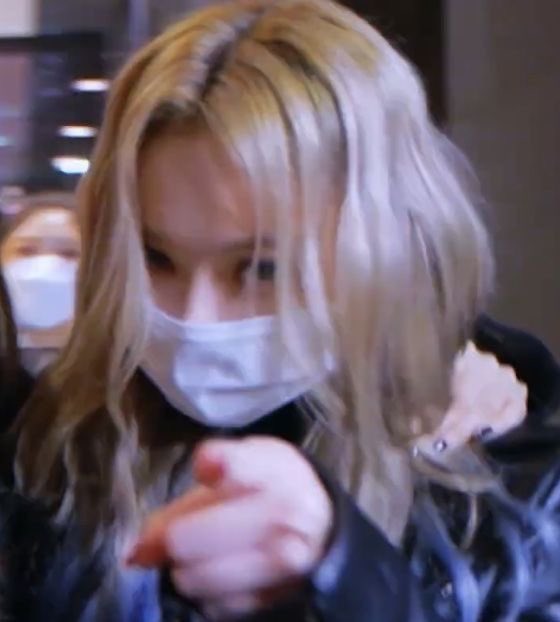 matoyeye's tweet photo. 야 거기 너 !!! 
                                                       그래 너 !! https://t.co/mcxnVltw75
