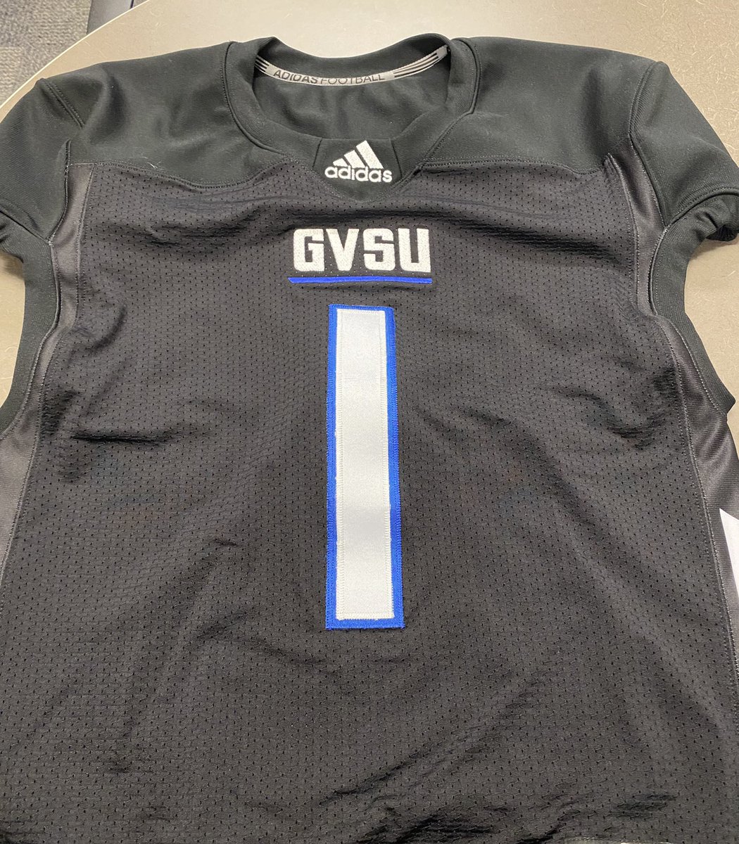 Doug Lipinski®️ (@doug_lipinski) on Twitter photo RT: 4 chance to win this authentic Lakers jersey!
Big game this week!
Battle of the Valleys🏈
#17 <a href="/svsu_football/">SVSU Football</a> AT #2 <a href="/gvsufootball/">GVSU Football</a> #BeatSVSU
GVSUtickets.com RT: 4 chance to win this authentic Lakers jersey!
Big game this week!
Battle of the Valleys🏈
#17 <a href="/svsu_football/">SVSU Football</a> AT #2 <a href="/gvsufootball/">GVSU Football</a> #BeatSVSU
GVSUtickets.com