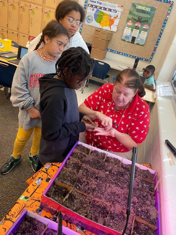 4th grade students from Beechwood Elementary in Whitehall are working on a planting project using kits donated by Byers Airport Subaru! They are also writing sequencing paragraphs about the process they are going through. 

#SubaruLovesLearning #Subaru #ByersAuto #Whitehall #Cbus
