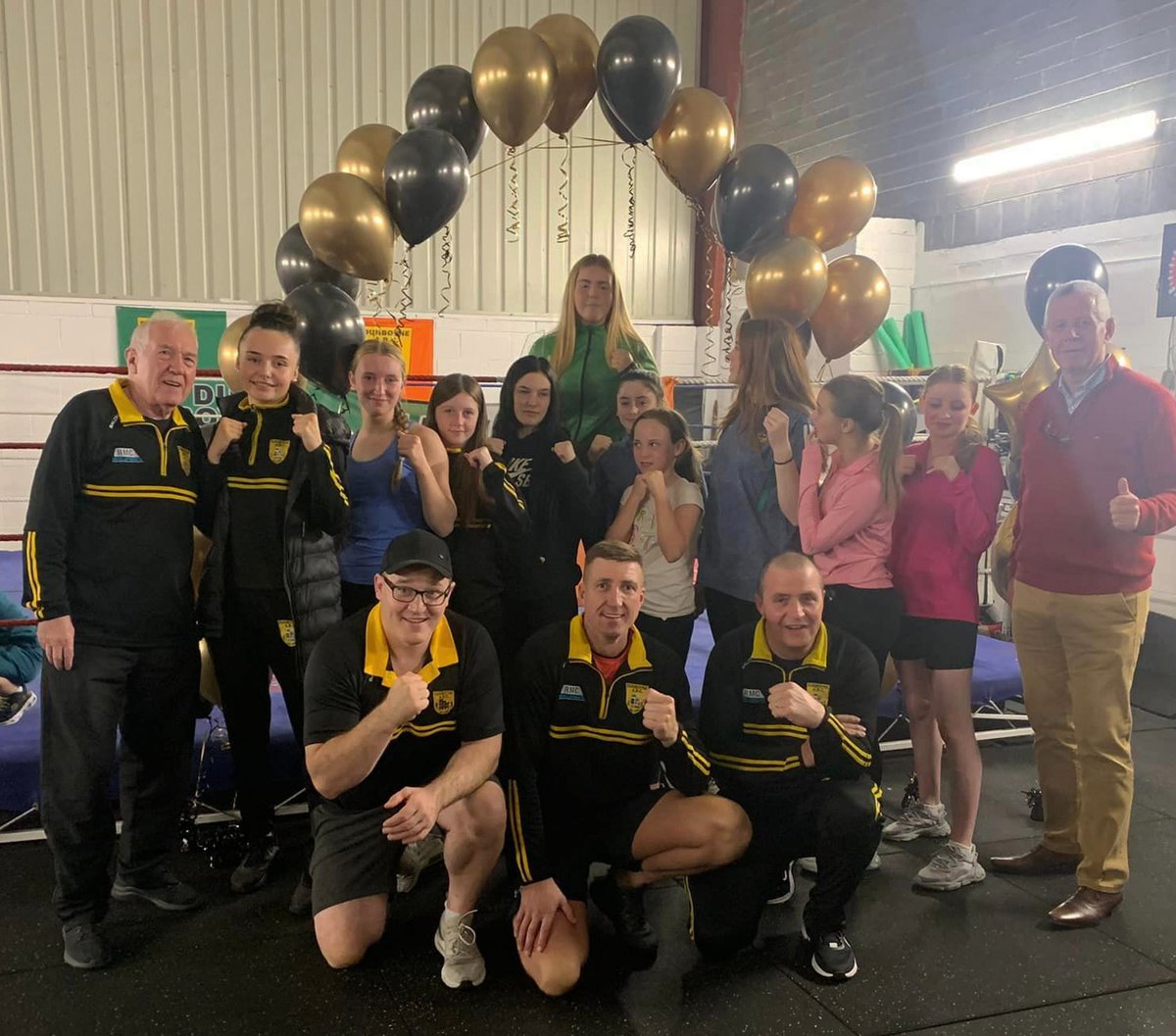 DunboyneBoxing's tweet image. We would like to wish the very best of luck to our Champ Shauna Crehan.  It's time for this young lady to fly out to the European Championships in Italy.
We're all very proud of you -  Let’s go Shauna 🥊🍀💪Enjoy every minute  #TeamIreland @Irishboxingcom