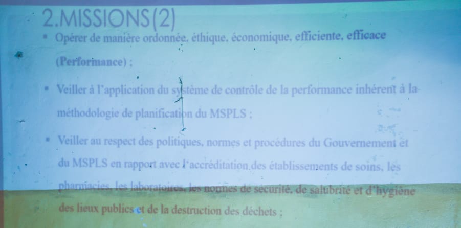 msp_burundi's tweet photo. Les exposés sont axés sur la mission de l'inspection Générale du @mspls_bdi, les normes exigées pour les accréditations des structures sanitaires et apparentées, les effets néfastes des médicaments,résultats des constats issus des inspections faites par #IGSP en @BubanzaProvince. https://t.co/MaSTdqcOd3