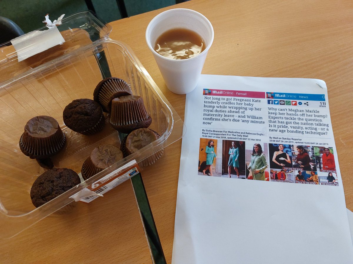 chsc_english's tweet photo. Great to see 20+ year 11s coming to our first lunchtime Insight into A Level for Language. Tea, cake and language discussion! https://t.co/mqaZeBDmYF
