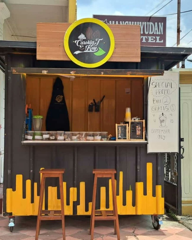 veeta83's tweet photo. Caroklat cafe.....kini hadir disolo dgan aneka minuman coklat yg kekinian.....dan dgan harga yg terjangkau......promo september buy2 get 3.......sampe 30 september... https://t.co/KKaJEIS7ik