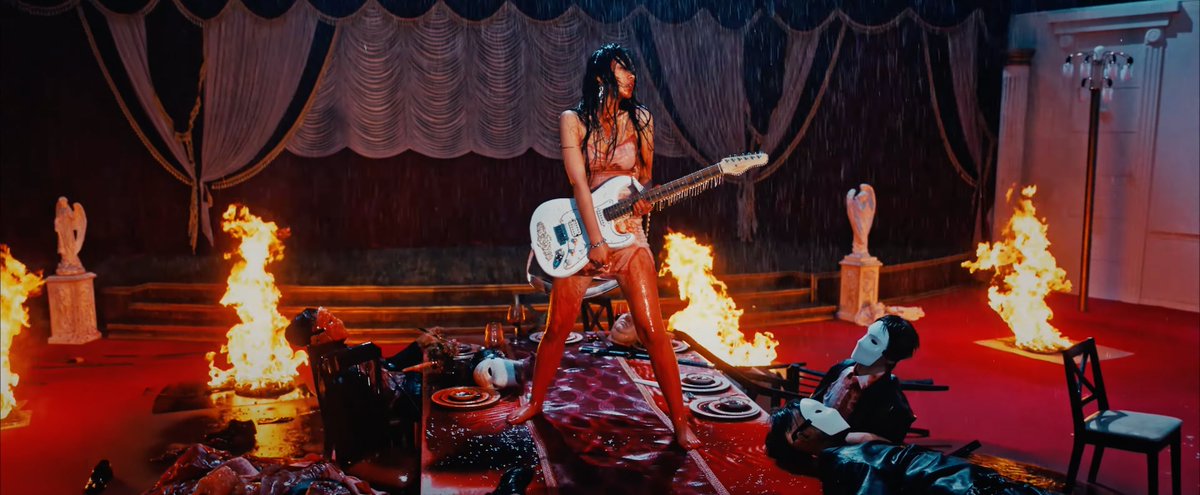 __dearestmoon's tweet image. animal farm — bibi
(2022)