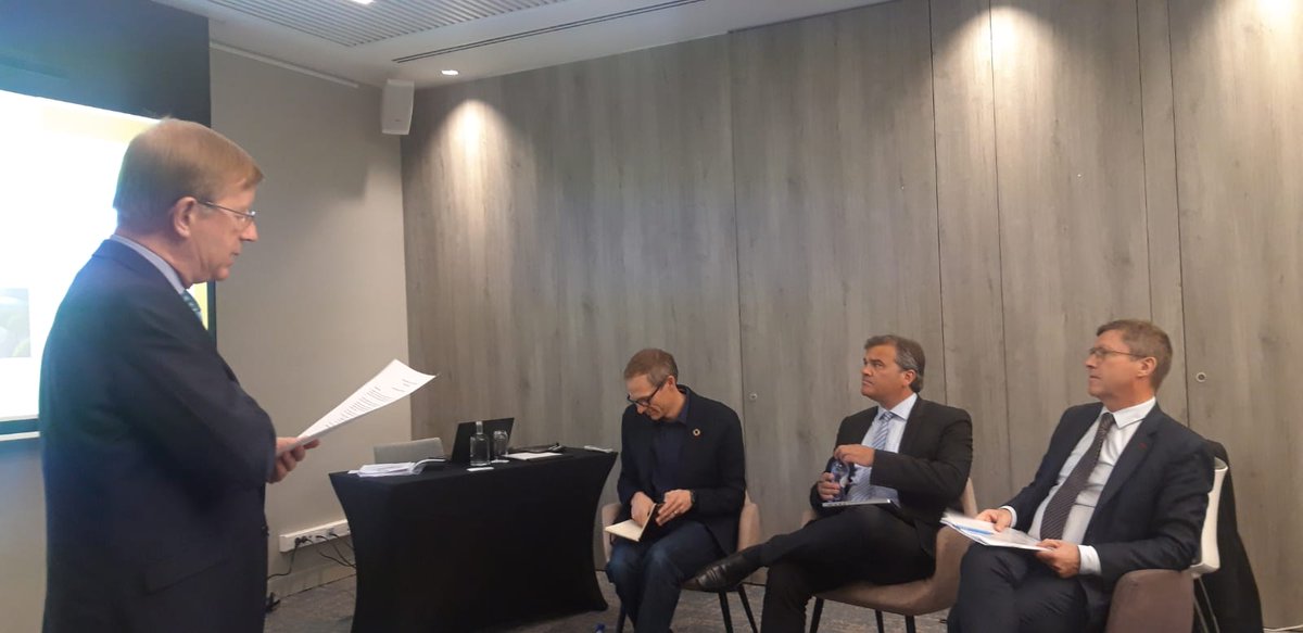 🗓️#TESDiplo Event
Dans le cadre du projet Towards an EU sport Diplomacy, soutenu par <a href="/EuSport/">EUSport</a>, les partenaires présentent aujourd'hui leurs 1res conclusions et recommandations visant à poursuivre la réflexion autour de la diplomatie sportive de l'UE. 

#EUSportDiplomacy