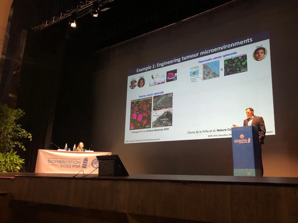 Biofab2022's tweet photo. Plenary n.2 Alvaro Mata: Integrating biological organizzati in principles into biofabrication, from bioinspiration to biocooperation 🧪 @ISBioFab Congress 2022 #biofab22 @Mata_Lab https://t.co/8XXYO2c0w8
