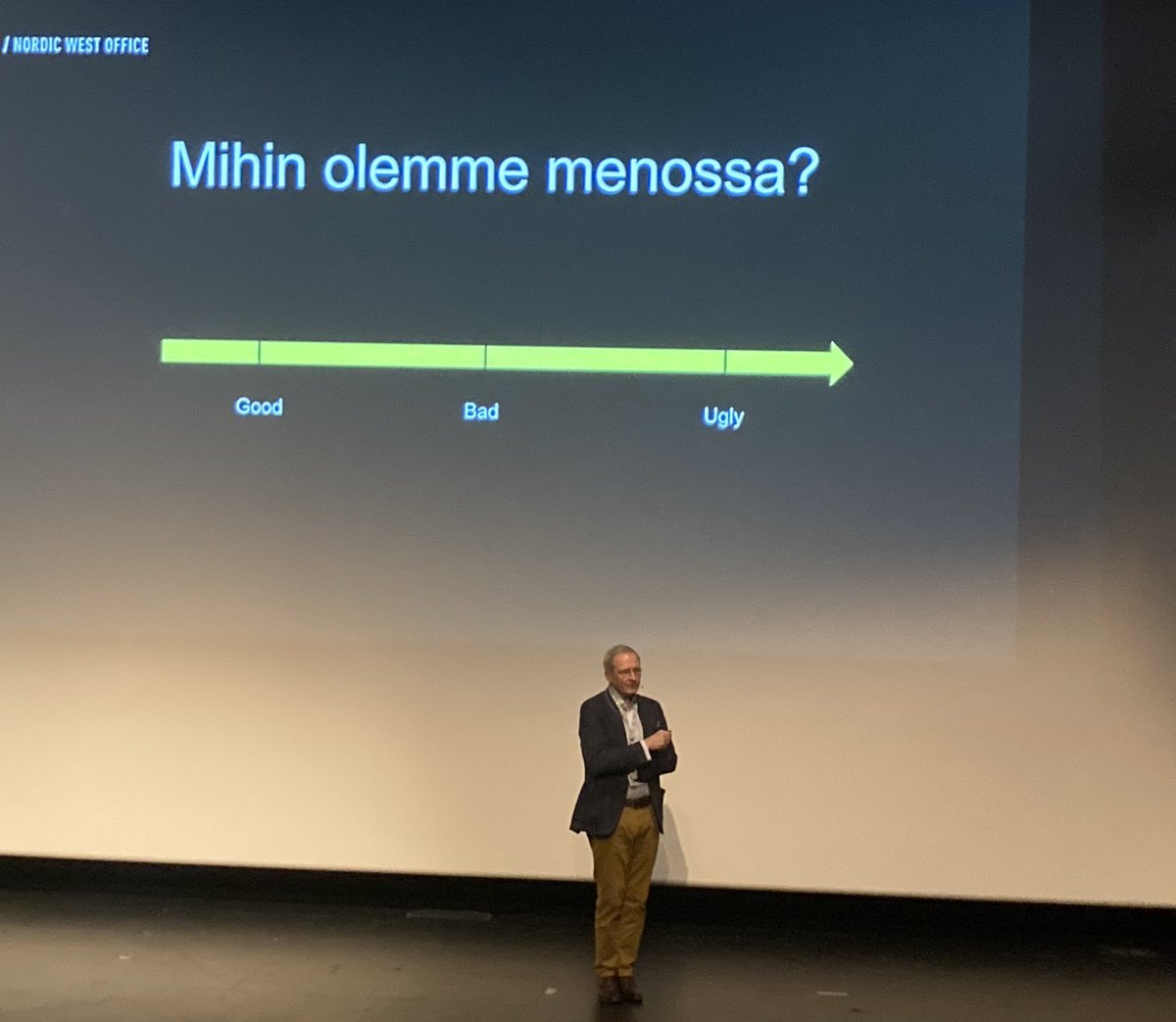 Risto E. J. Penttilä keskustelutti geopolitiikasta ja Lapin huomisesta. Ajatuksia herätti ja optimismin puolelle jäätiin. #tehämeyhessä #maapuhuu #kasvuapohjoisesta