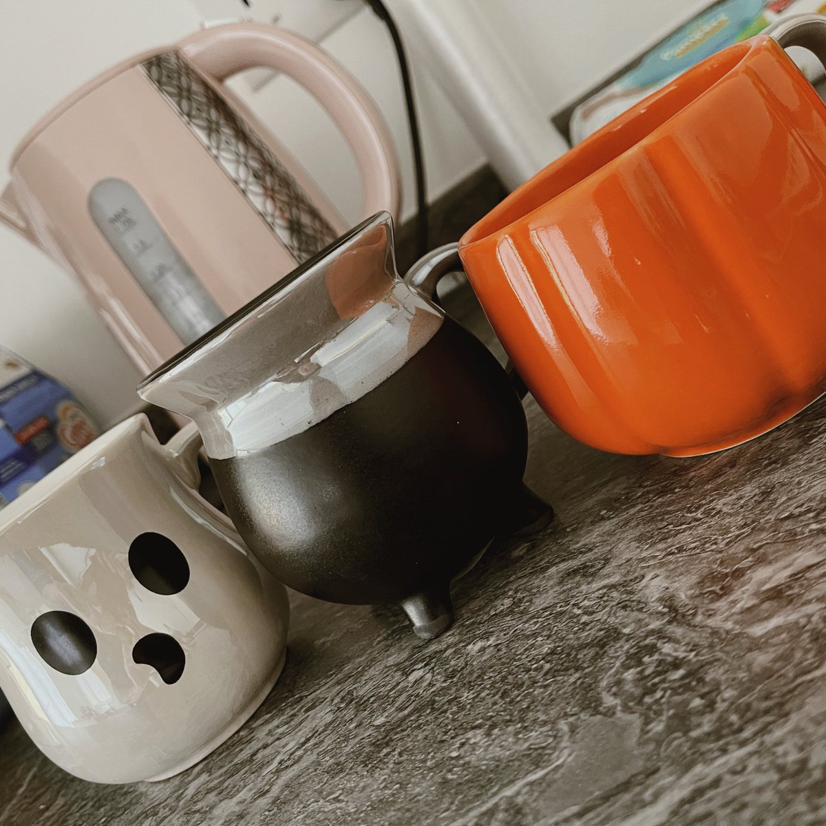 cosywitchy's tweet photo. mushie outfit from h&amp;m and the mugs, plates and ghost top are from poundland!! 🍄🍂🎃 https://t.co/XYSDXA6y9l