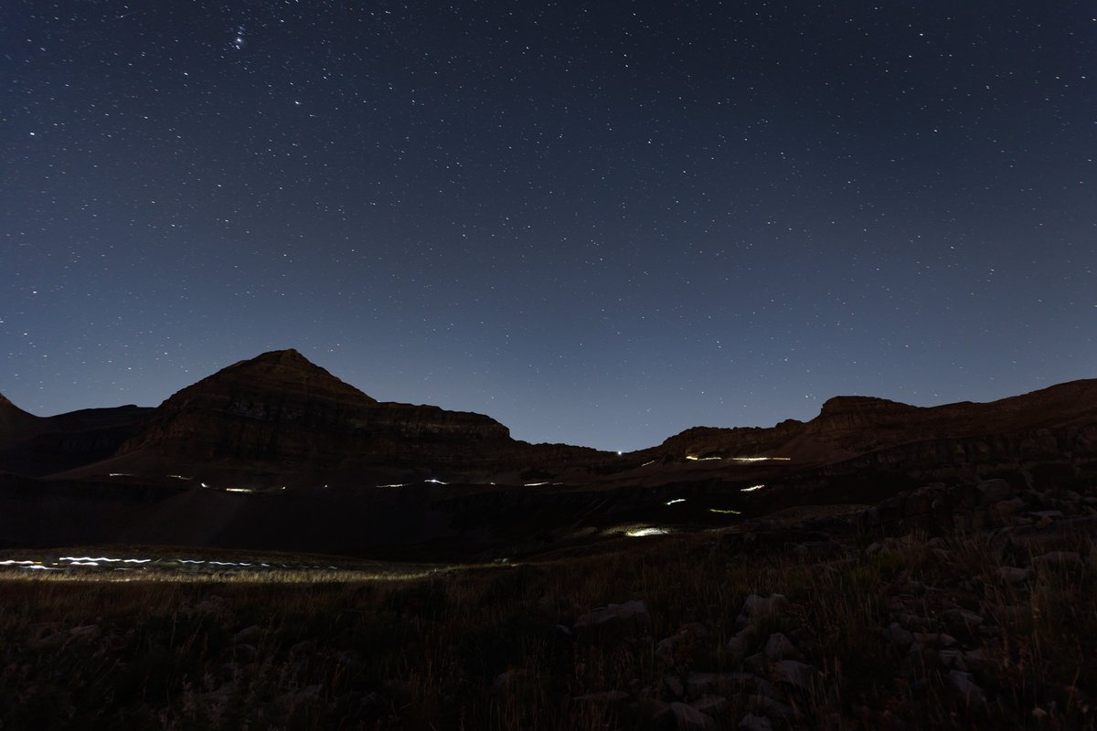 MarkRomesser's tweet photo. … how many groups of hikers were ascending up the mountain side an hour before sunrise!

#Timpooneke #WasatchMountainClub #Hiking #HikingAdventures https://t.co/uWEBZKPi1N