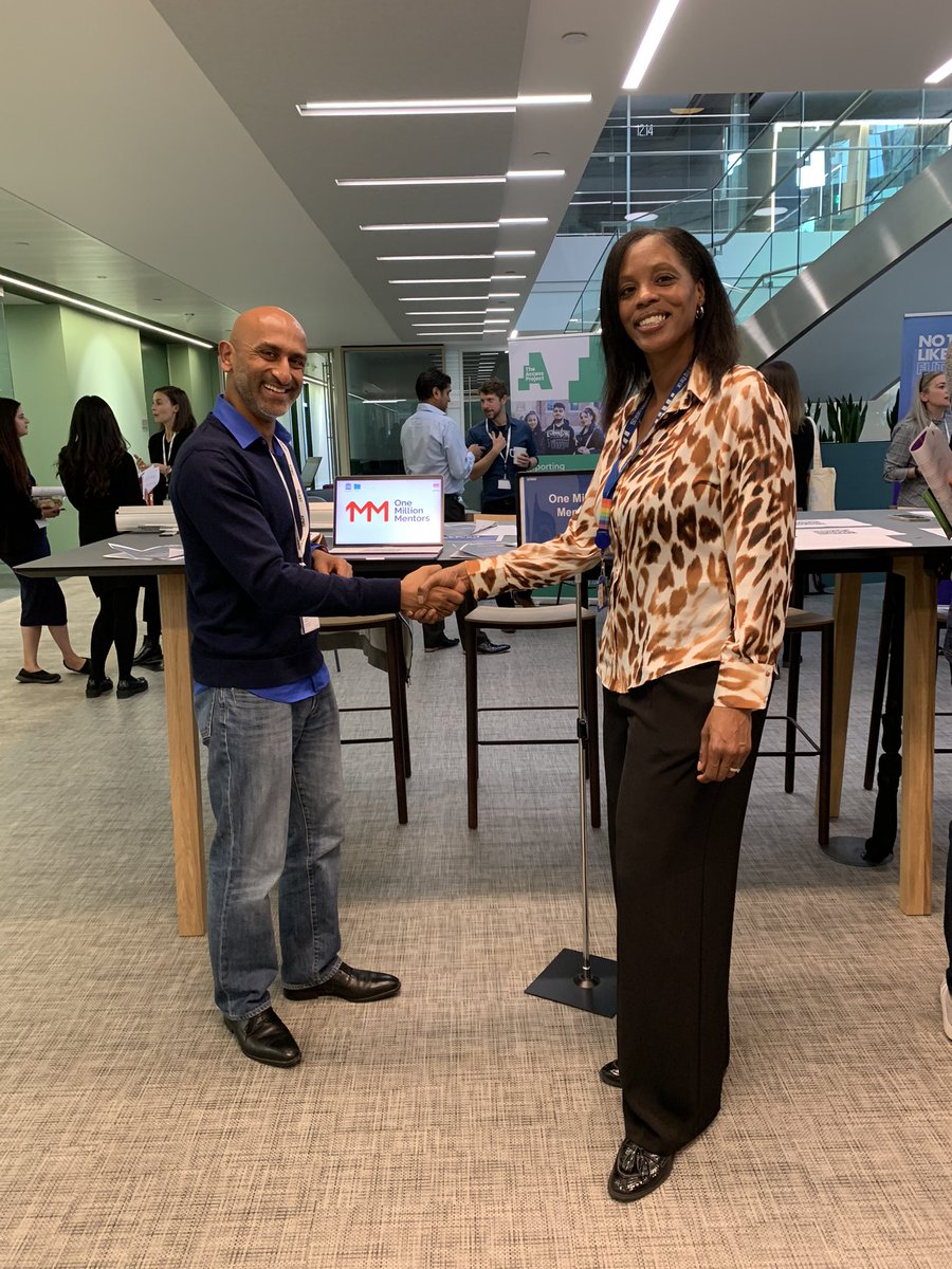 Our <a href="/zahidfh/">Zahid Howladar</a> with valued partners at <a href="/KPMG/">KPMG</a>, for City Giving Day! One-to-one. One hour a month. One life changed! Lots of interest and great conversations, and more amazing volunteer mentors from KPMG to join the journey. #mentoring  #citygivingday