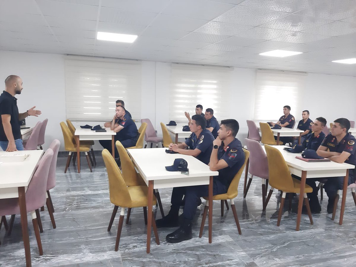 “Atakum RAM Psikolojik Danışmanı Taner ÖZTÜRK tarafından, okullarda görev alacak kolluk görevlilerine yönelik “Gelişim Dönemi Özellikleri ve Çocuklarla Etkili İletişim Becerileri” temalı eğitim faaliyeti düzenlenmiştir.<a href="/samsunmem/">Samsun İl Milli Eğitim Müdürlüğü</a> <a href="/MemAtakum/">Atakum İlçe Milli Eğitim Müdürlüğü</a> <a href="/irfanyetik55/">Mehmet İrfan YETİK</a> <a href="/NurayKahraman18/">Nuray Kahraman</a>