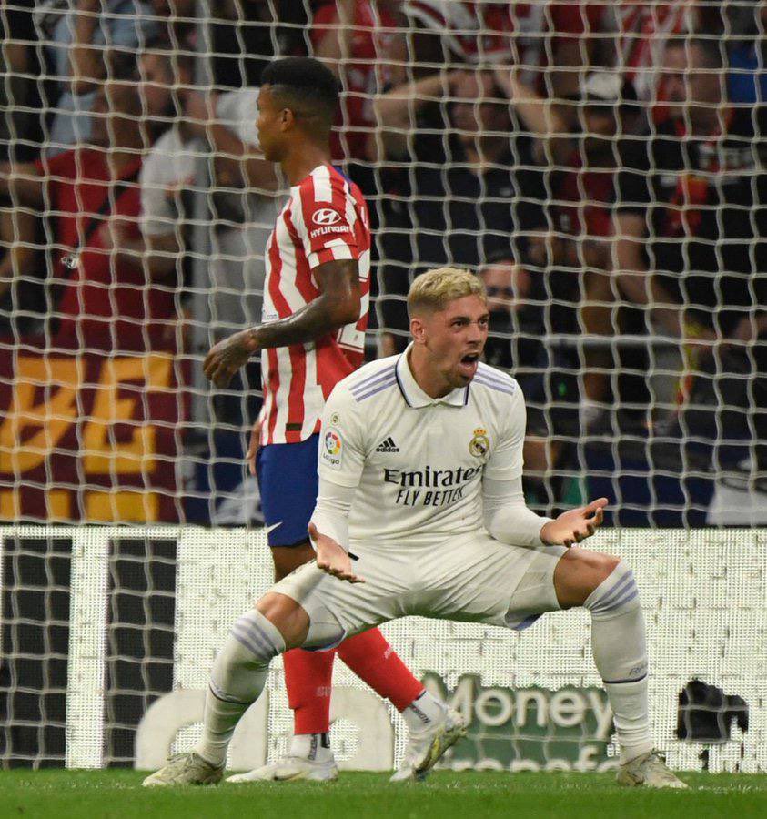 Madridismoreal's tweet photo. Fede Valverde ha sido elegido mejor jugador del Real Madrid en el mes de septiembre. 

¡MERECIDÍSIMO @fedeevalverde ! 🦅 https://t.co/lJnEJHofSF