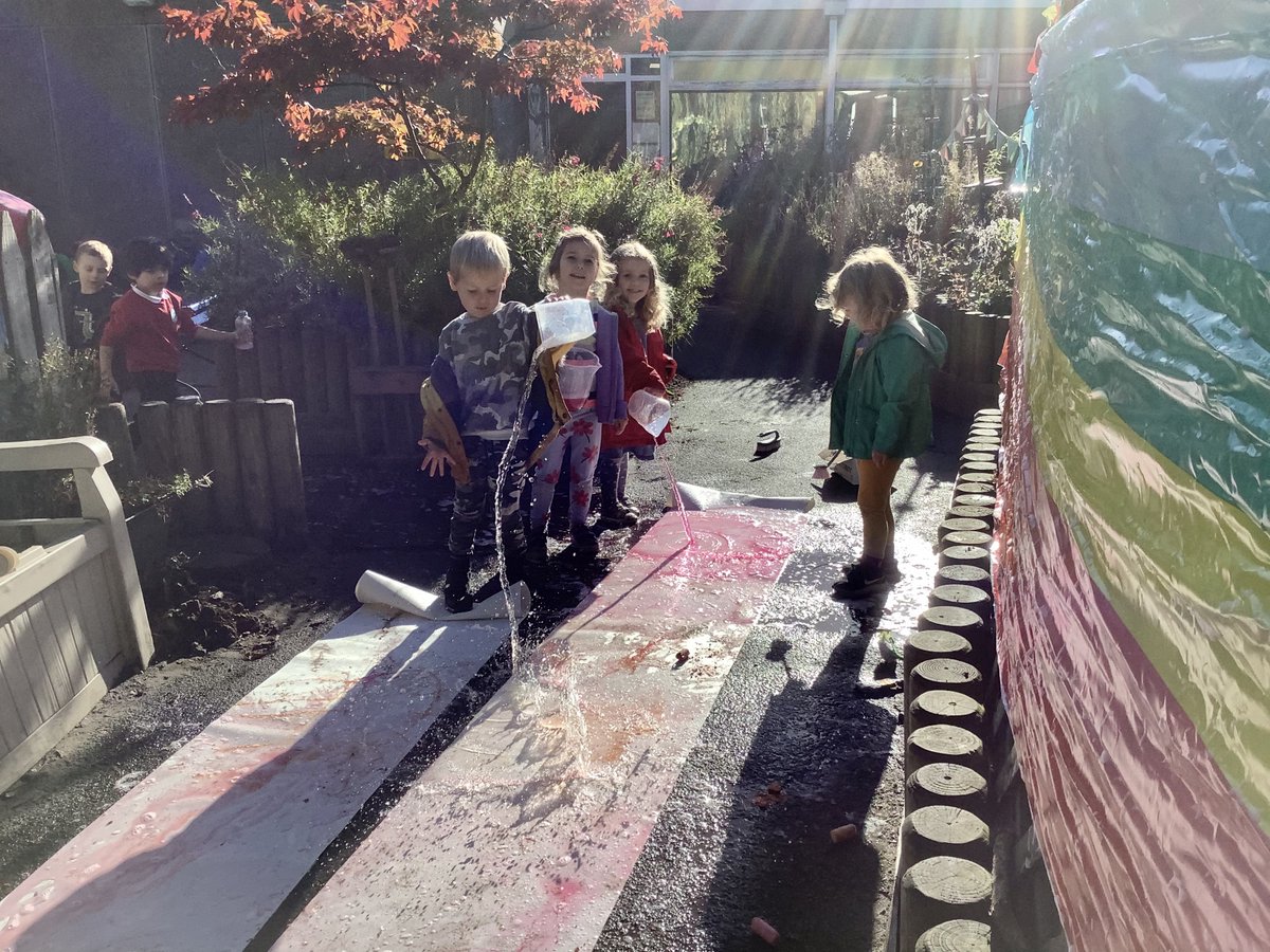 Science in action in the outdoor area today. Questions from the children such as will wet chalk still write? Why is the paper not breaking when it is so wet? And finally, it’s so slippy, let’s make an ice rink! <a href="/BrookburnP/">Brookburn Primary</a> @AndyBurtEEX