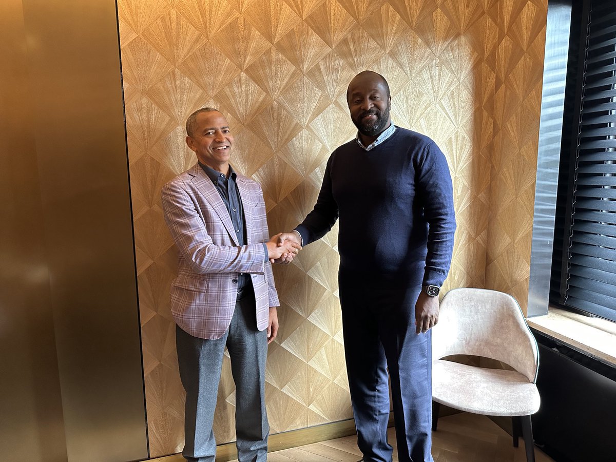 lusakuenoc's tweet photo. Je vous annonce que quelque chose se prépare.
Rendez-vous très bientôt a #Kashobwe avec ⁦@moise_katumbi⁩ 
#MemoireTopCongo
#RDC #DRC https://t.co/fg2ckJuQns