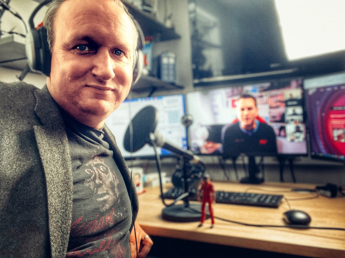 EngageWeb's tweet photo. Darren's hosting an event for Progressive Success alongside Rob Moore and former bodyguard of Michael Jackson, Matt Fiddes.
Darren is currently booking in mentoring, speaking and podcast slots, so get in touch if you'd like to discuss an opportunity.
#PublicSpeaking #EngageWeb https://t.co/sqPfxlG4uB