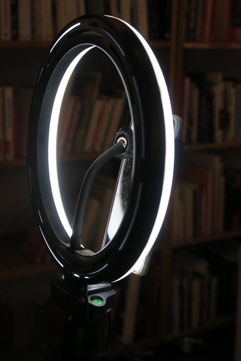 La villa Rohannec'h a accueillie une formation booktubing proposée par la Bibliothèque des Côtes d'Armor. L'idée : partager en vidéo ses coups de 💚romans sélectionnés pour le Prix Louis Guilloux ! A découvrir bientôt sur les réseaux. 
▶️▶️ bca.cotesdarmor.fr/nos-services/v… <a href="/cotesdarmor22/">cotesdarmor</a>