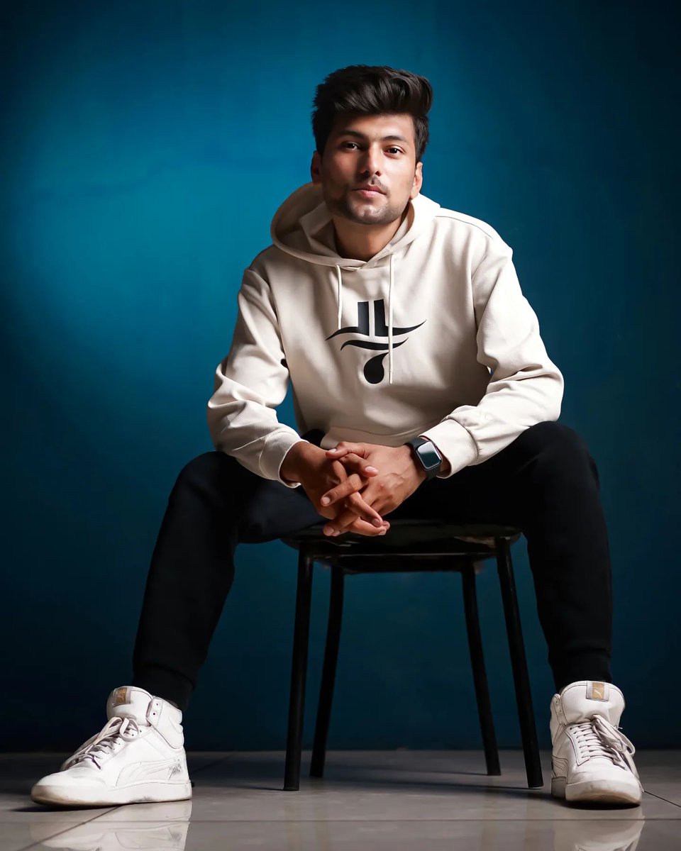 FW_AMIT143's tweet photo. @total_gaming093 Bhai Please Ek Twit Hamre Pyar Skylord Bhai Ke Liye Kr do plz bhai 🙏🙏😭😭 skylord sir u r always alive in my heart 🙏🙏🥺🥺😭 https://t.co/lrbDlpT3Fj