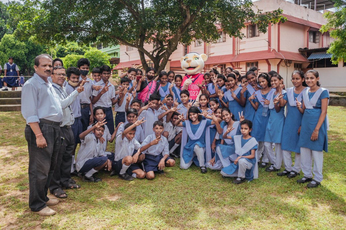 sports_odisha's tweet photo. 𝐇𝐚𝐩𝐩𝐢𝐧𝐞𝐬𝐬 is meeting #Ibha 🦁
#KickOffTheDream Carnival at St.Joseph's High School, Bhubaneswar.
#U17WWC https://t.co/FcRODtvh8p