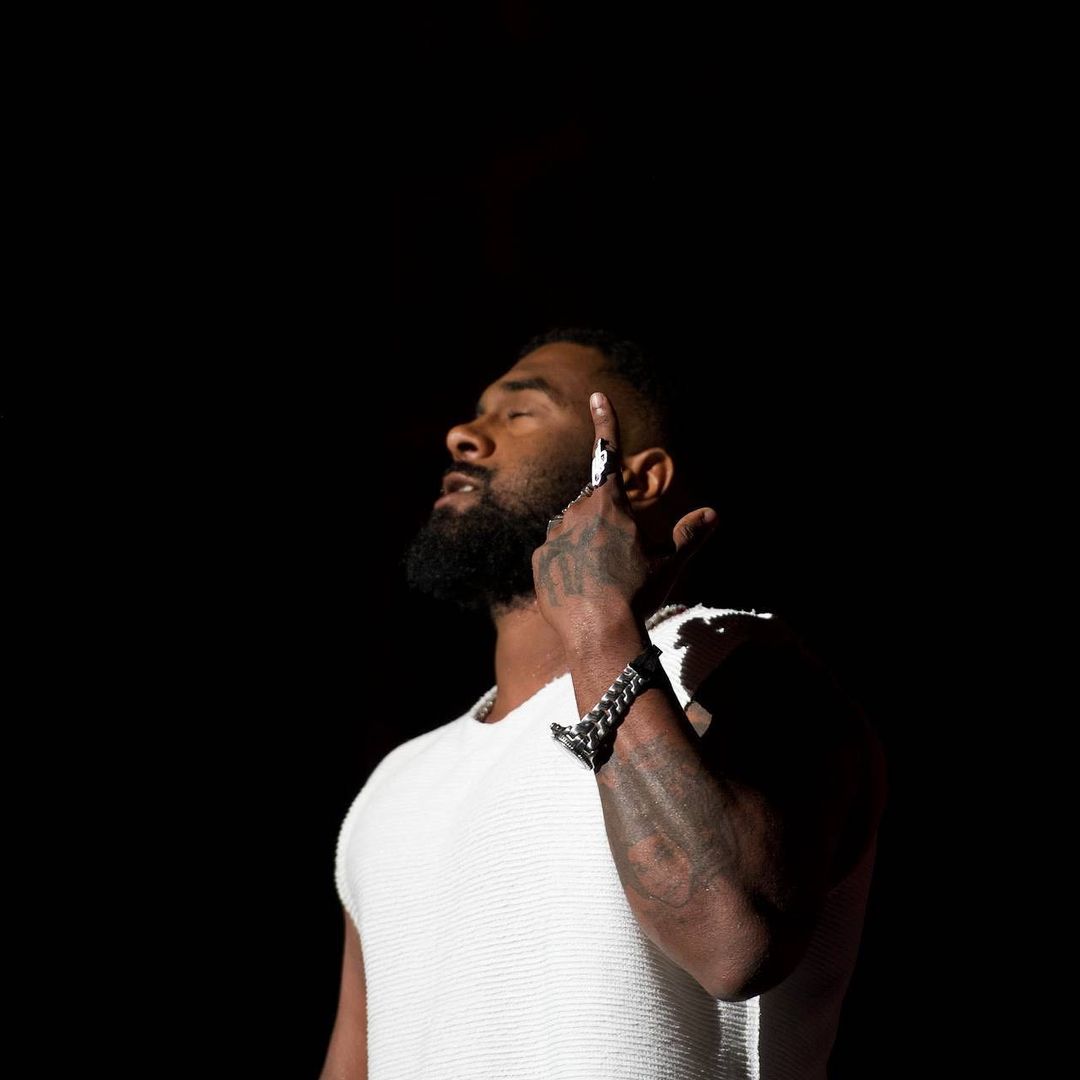 📲 Baco Via Instagram

Na matéria: Baco Exú do Blues brilha no Planeta Brasil, encerrado por Lauryn Hill.

"Coube a Baco Exú do Blues entregar, no Palco Sul, possivelmente o melhor show do Planeta Brasil. O baiano regeu o público de maneira digna de um Mano Brown."