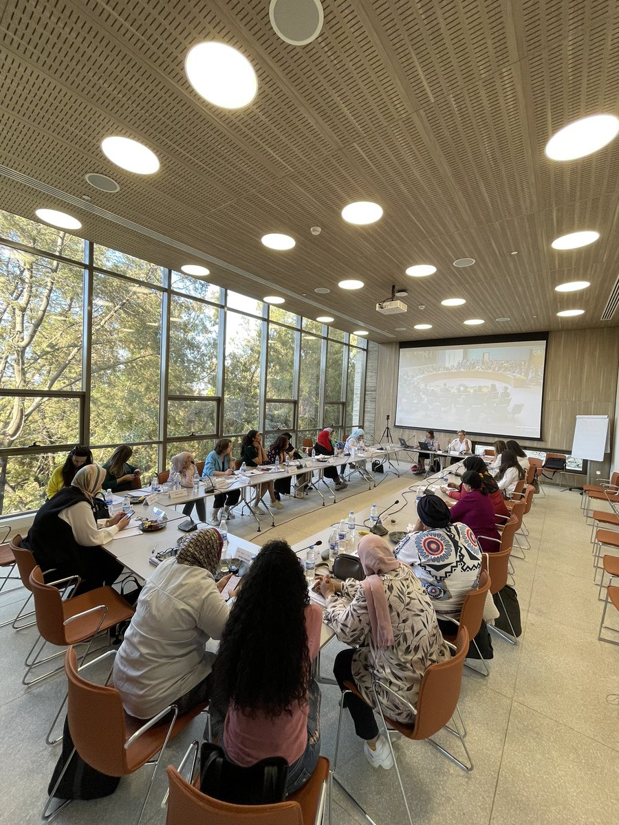 AsfariInstitute's tweet image. We are concluding the second day of the #SAWT Fellowship Summer School 2022 on principles of feminist peace facilitated by Cynthia Chidiac! #SAWT2022 #WPS #Feminism @ArabReform_ARI