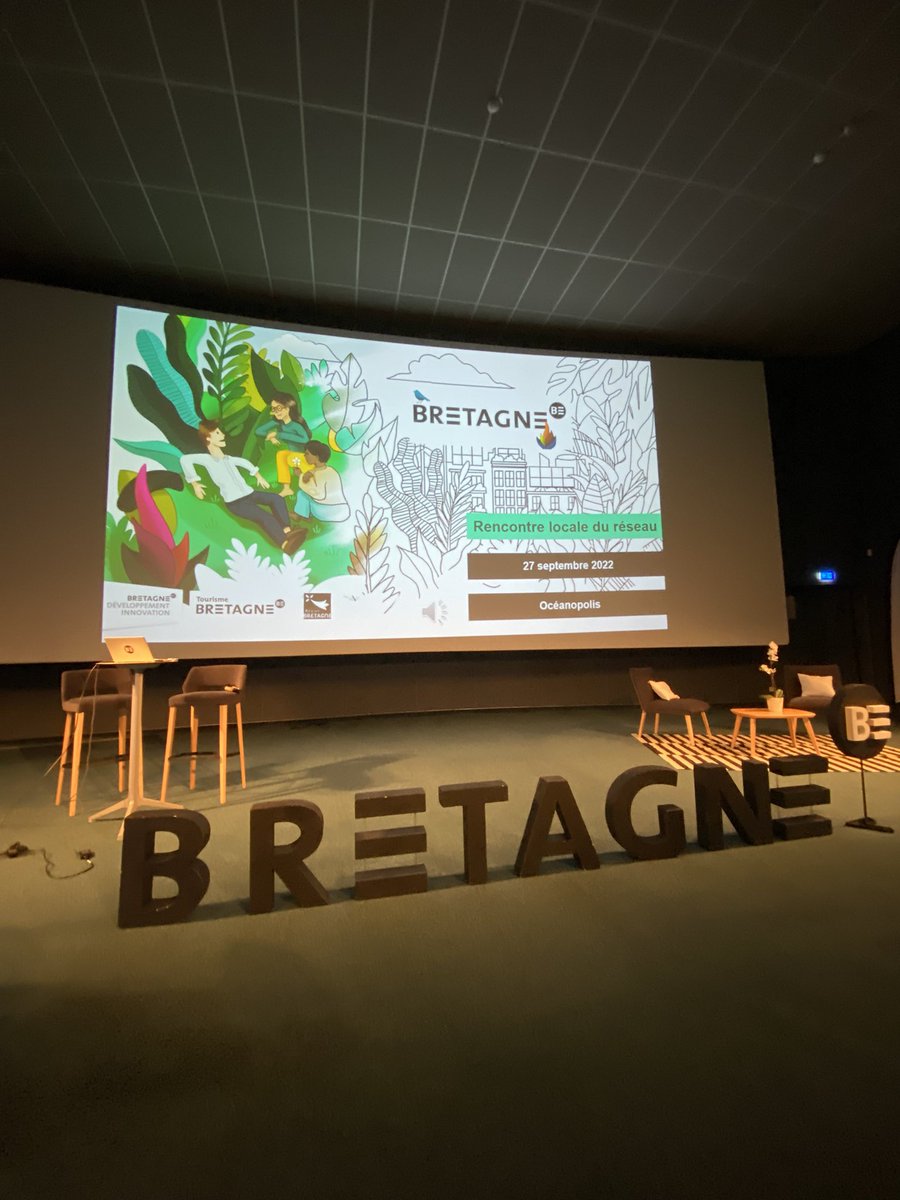 La Colloc (@la_colloc) on Twitter photo L'équipe Comm' et animation passe l'après-midi avec la <a href="/MarqueBretagne/">Marque Bretagne</a> à <a href="/Oceanopolis_/">Océanopolis Brest</a> ! L'équipe Comm' et animation passe l'après-midi avec la <a href="/MarqueBretagne/">Marque Bretagne</a> à <a href="/Oceanopolis_/">Océanopolis Brest</a> !