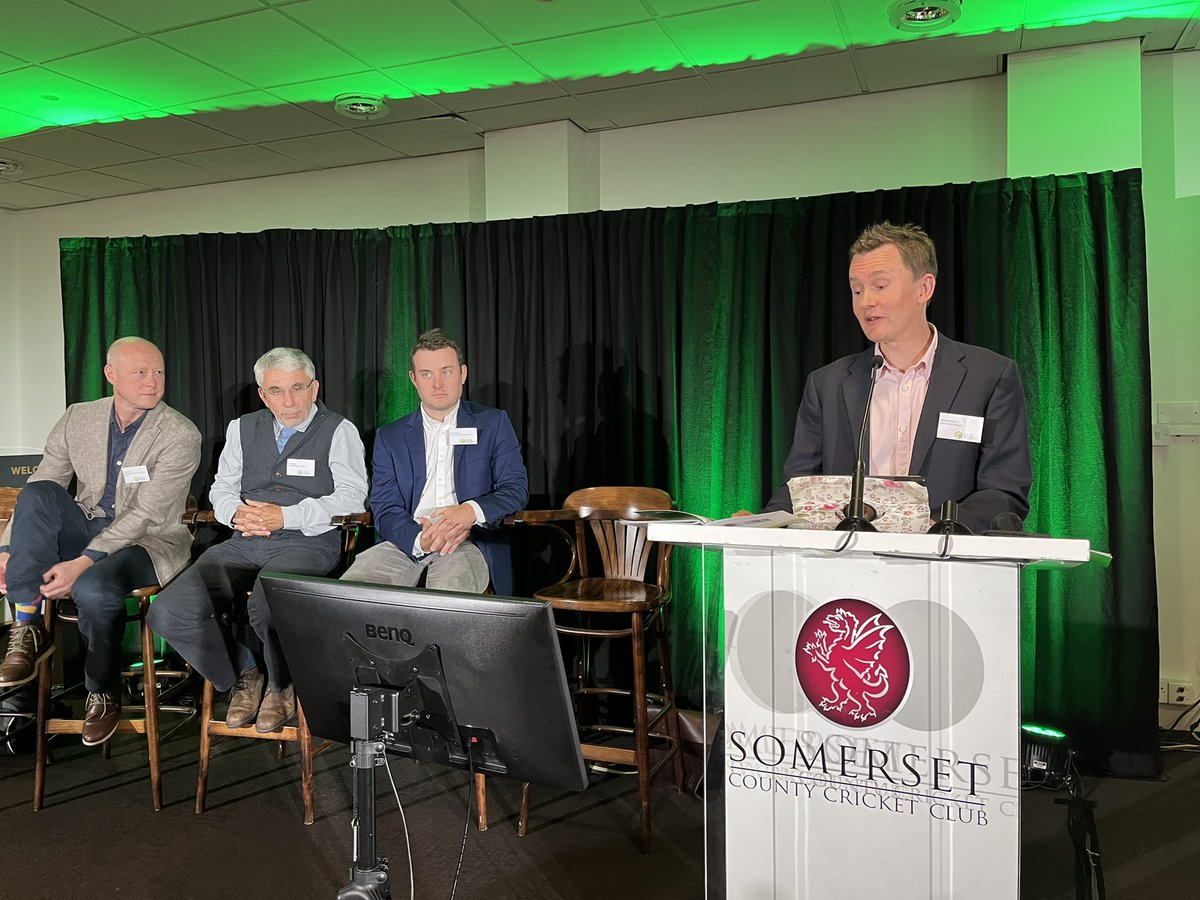 Feyaza K فيّاضة خان tweet media