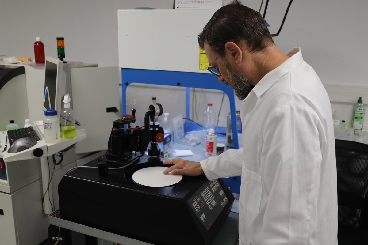 Texplained_RE's tweet image. Getting samples ready for the next hands-on training session in our lab. Only 2 weeks left before some of you learn how to recover secret data from chips. #TexplainedTT #ICReverseEngineering