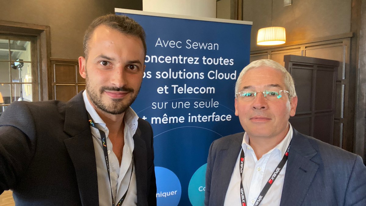 SewanGroupe's tweet photo. Chers #DSI, deux journées du tonnerre ont débuté⚡
Simon et Olivier sont prêts à répondre à toutes vos questions au #DisruptivSummit organisé par @Republik_IT
➡️ Alors soyez prêts pour discuter de l'avenir de votre #SI🙌
#SystemeDinformation #Cloud #Telecom #Event https://t.co/ZABZs954Zx
