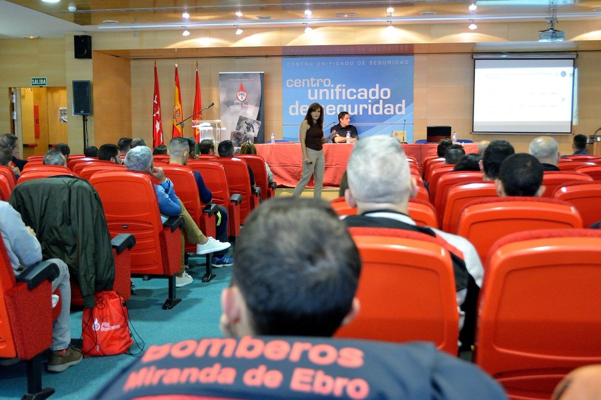 <a href="/AytoAlcorcon/">Ayuntamiento de Alcorcón</a> acoge las IV Jornadas Nacionales de Prevención de riesgos laborales en Bomberos. Con más d 100 asistentes de toda España, son un gran punto de encuentro para mejorar la seguridad y salud de quienes trabajan x nuestro bienestar. Gracias <a href="/alcorconbombero/">Bomberos de Alcorcón</a> <a href="/PRLbomberos/">PRL Bomberos</a>
