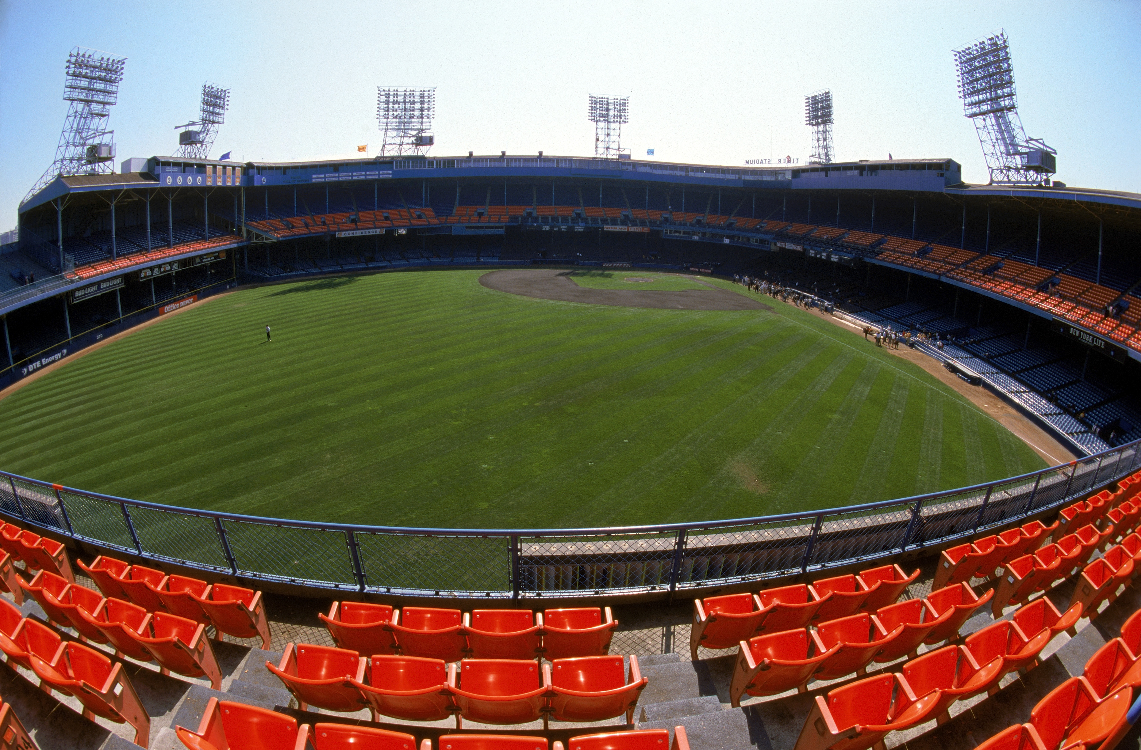 Detroit Tigers on X: After 87 years and 6,873 games at the corner of  Michigan and Trumbull, we said goodbye to Tiger Stadium #OTD in 1999.   / X