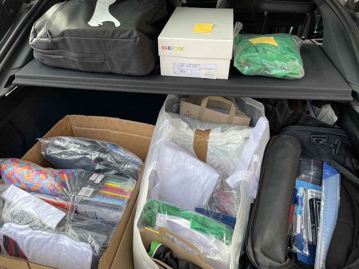 Jam packed afternoon of School Drive deliveries. #ThriveAtSchool
<a href="/CourthouseJS/">Courthouse Junior School</a> <a href="/AltwoodSchool/">Altwood CofE School</a> <a href="/RiversideMhead/">Riverside Primary</a> <a href="/TrevelyanMiddle/">Trevelyan Middle Sch</a> <a href="/fpjs001/">Furze Platt Junior S</a>