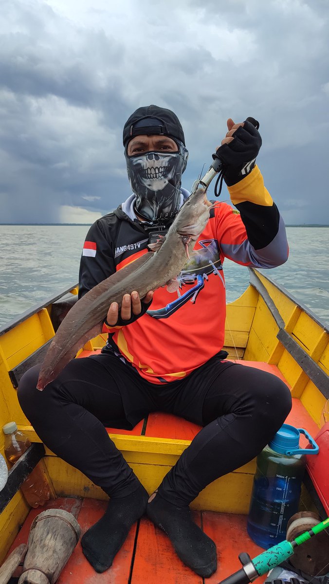 Obetnaigom's tweet image. Kalau bisa di pancing knp di diamkan #mancingikan